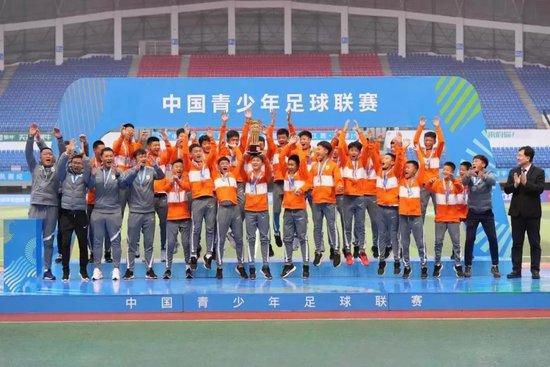 在英超前19轮，曼联攻入21球，失25球，对于一支豪门球队来说，这样的进攻效率确实不够理想，一直备受质疑压力甚大的霍伊伦也才刚刚收获了英超首球。